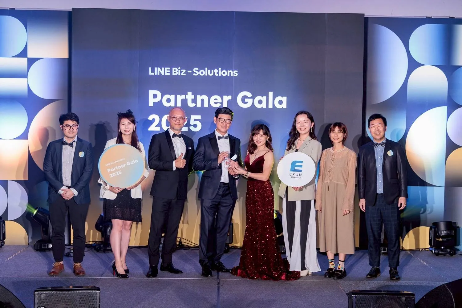 2025年度｢LINE Display-鑽石級Diamond經銷夥伴｣及「LINE官方帳號-銀級Silver經銷夥伴」